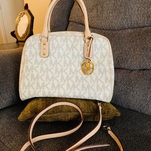 Authentic Mk signature purse